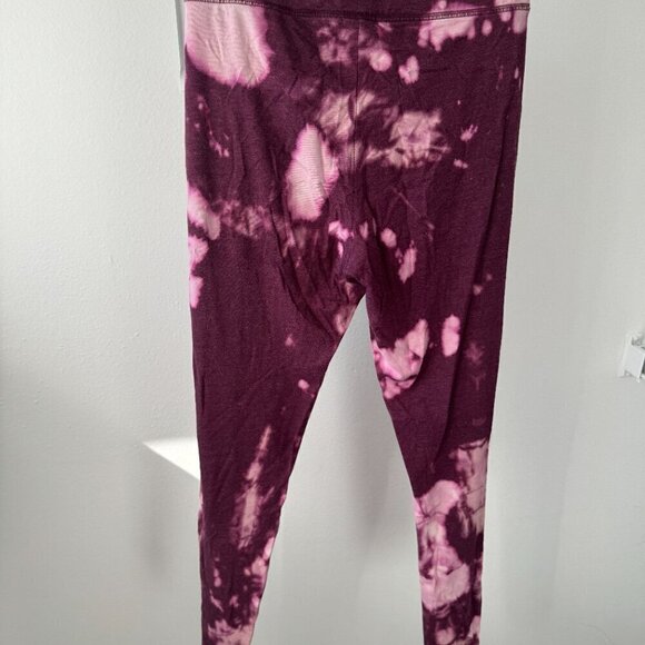 VS Pink Bleach Tie Dye Leggings - Picture 3 of 4